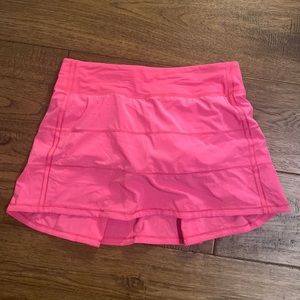 Pace Rival Skirt in Sonic Pink